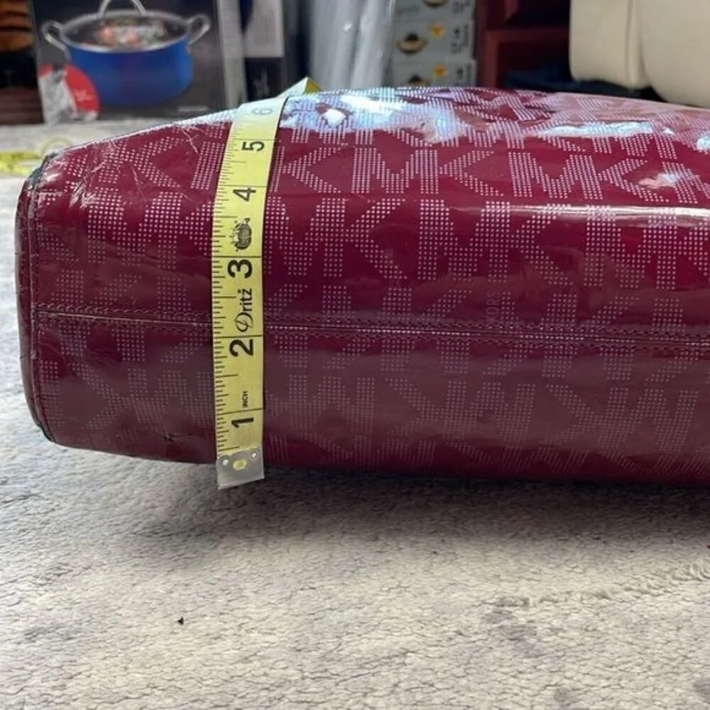 MICHAEL Michael Kors Jet Set Patent Leather Peony Tote Bag Logo DIY